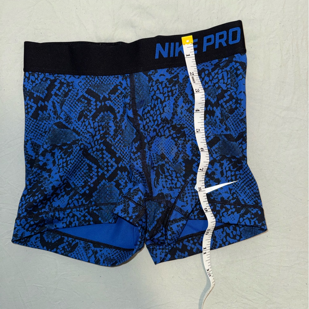 Nike Pro Black and Blue Snake Print Athletic Shorts - Picture 5 of 5